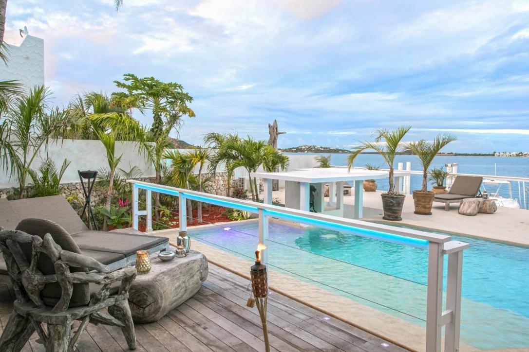 VILLA BLUE LAGOON Suite apartment Lowlands Extérieur photo